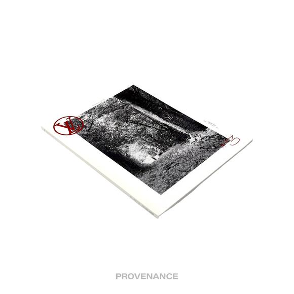 🔴 Louis Vuitton - The Book #3 - Picture 3 of 7